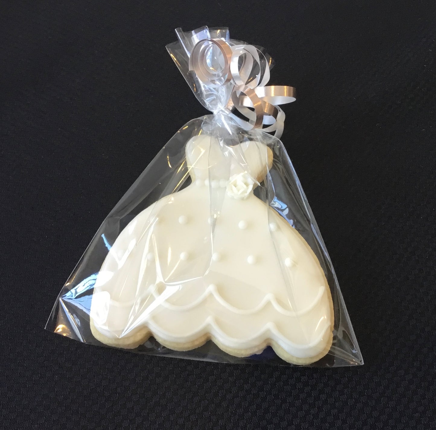 Luxurious Rose Gold Wedding Cookies