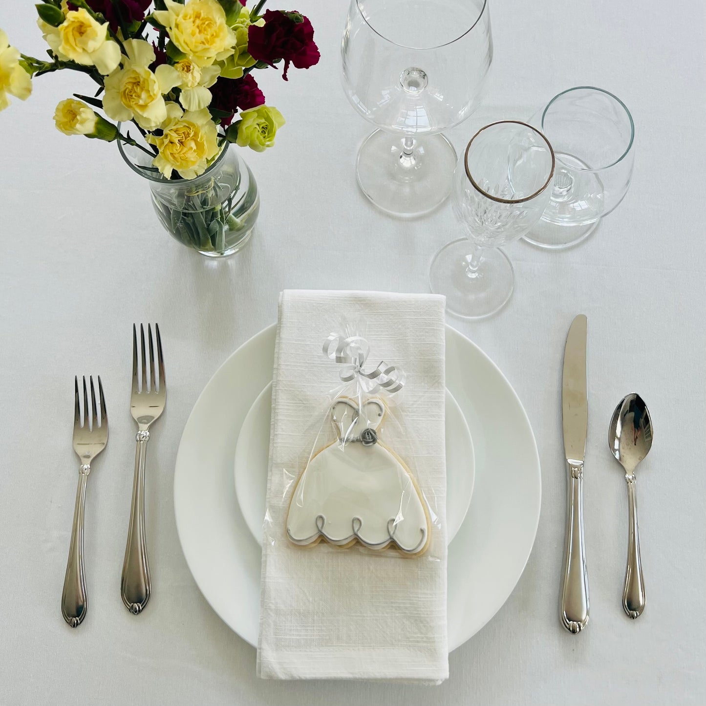 Sophisticated Silver Wedding Cookies