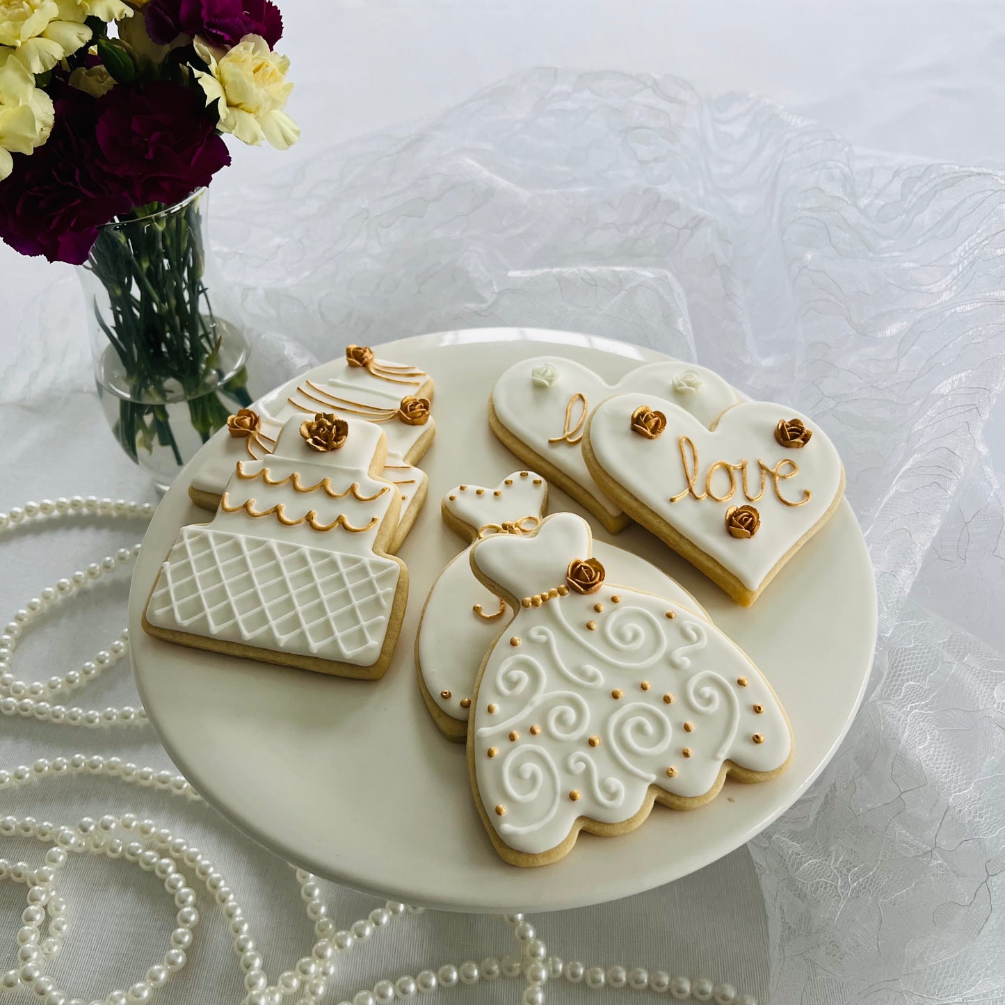 Timeless Pure Gold Wedding Cookies