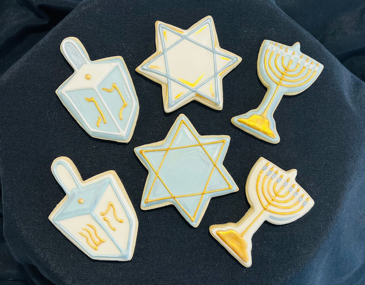 Hanukkah Cookie Set – Star of David, Dreidel & Menorah Cookies with Hand-Painted Gold