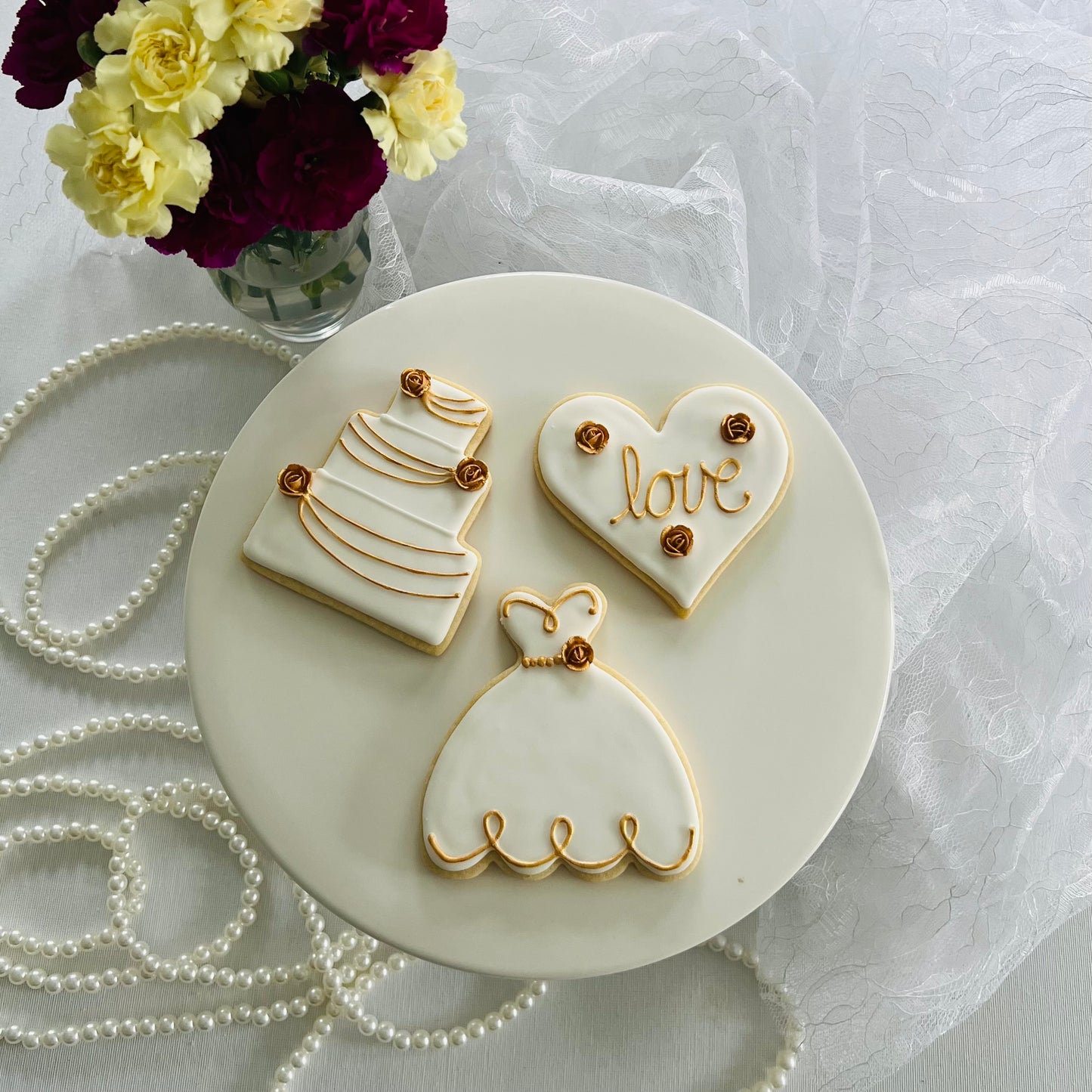 Timeless Pure Gold Wedding Cookies