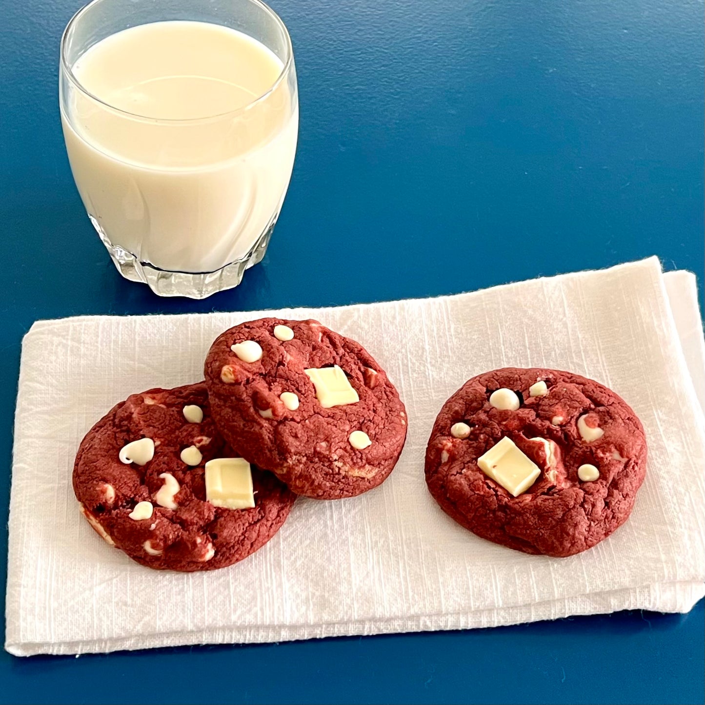 Red Velvet & White Chocolate Cookies – Soft Gourmet Cookies