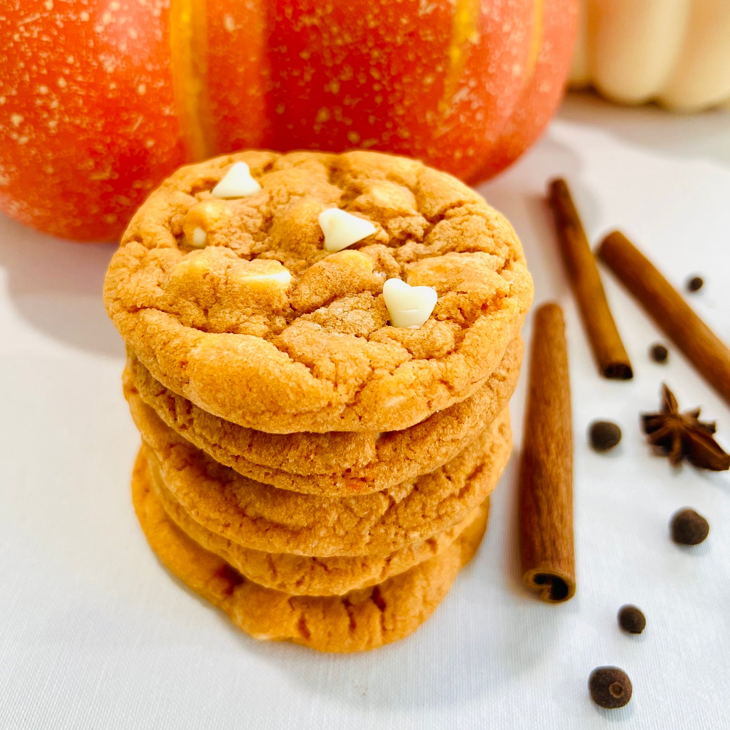 Pumpkin Cheesecake Cookies – Soft Pumpkin Spice Cookies with Cream Cheese Chips