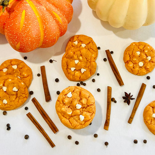 Pumpkin Cheesecake Cookies – Soft Pumpkin Spice Cookies with Cream Cheese Chips
