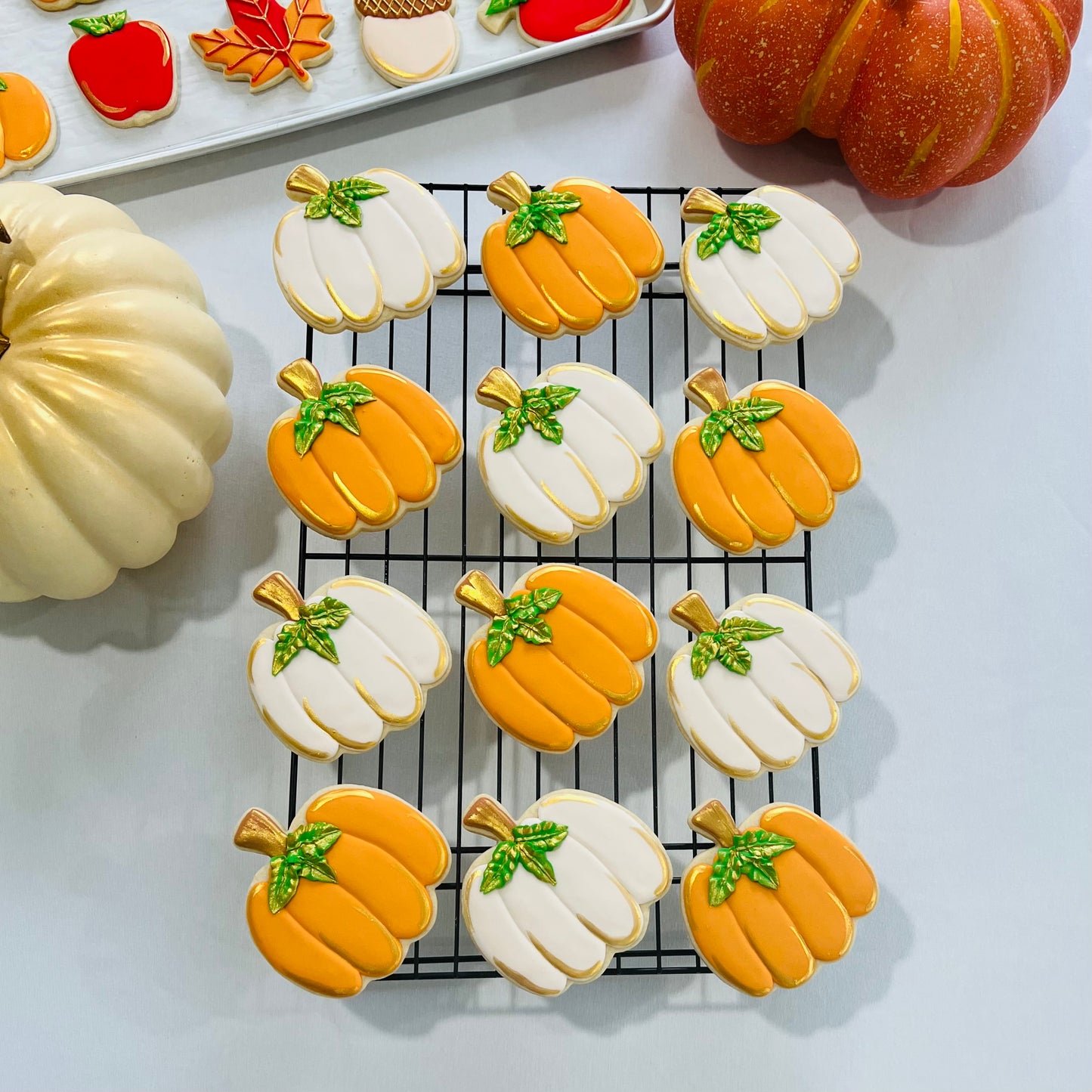 Pumpkin Cookies with Gold Detailing – Elegant Fall Sugar Cookies