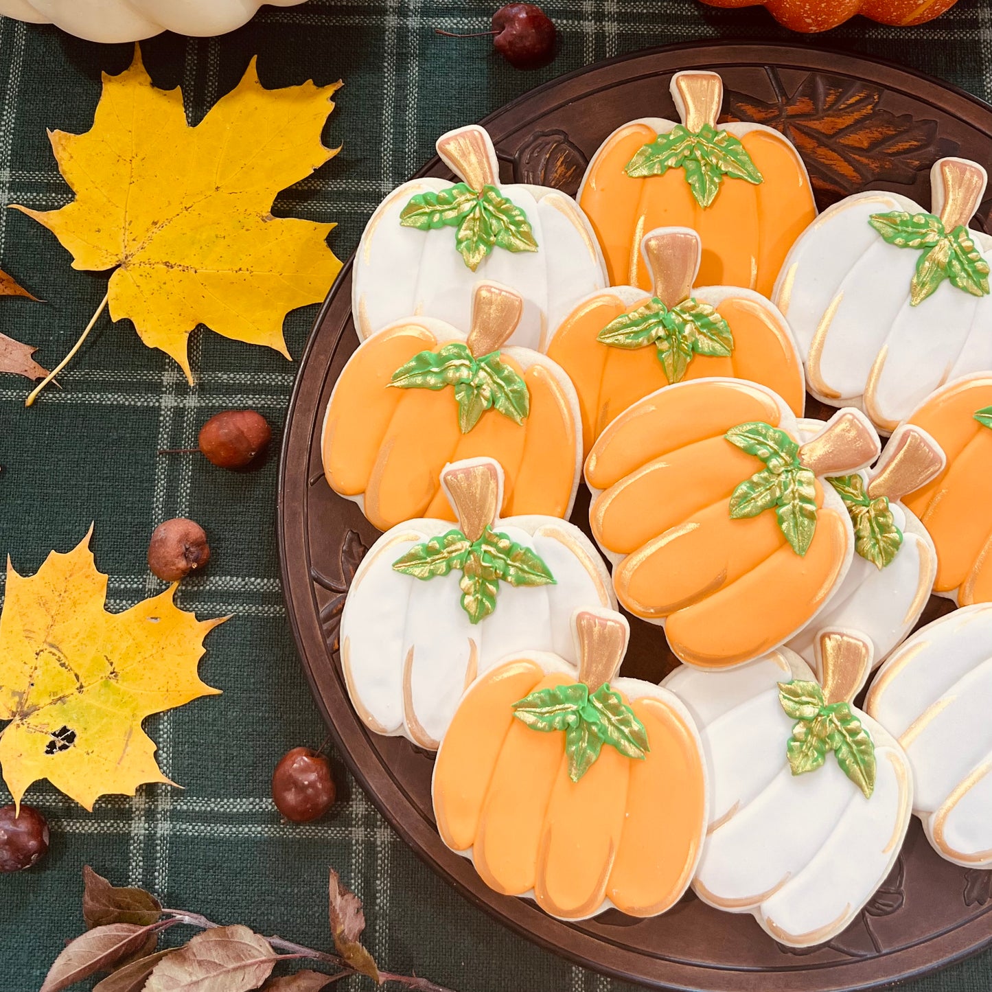 Pumpkin Cookies with Gold Detailing – Elegant Fall Sugar Cookies