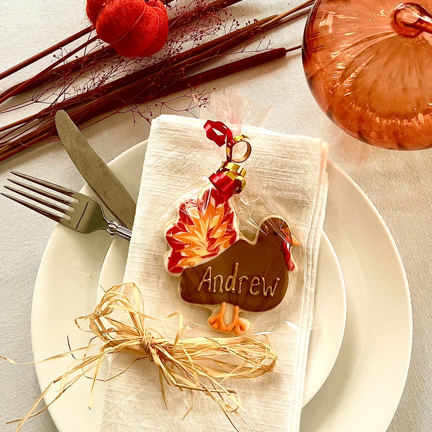 Thanksgiving Placecard Cookies – Personalized Turkey Sugar Cookies with Gold Lettering