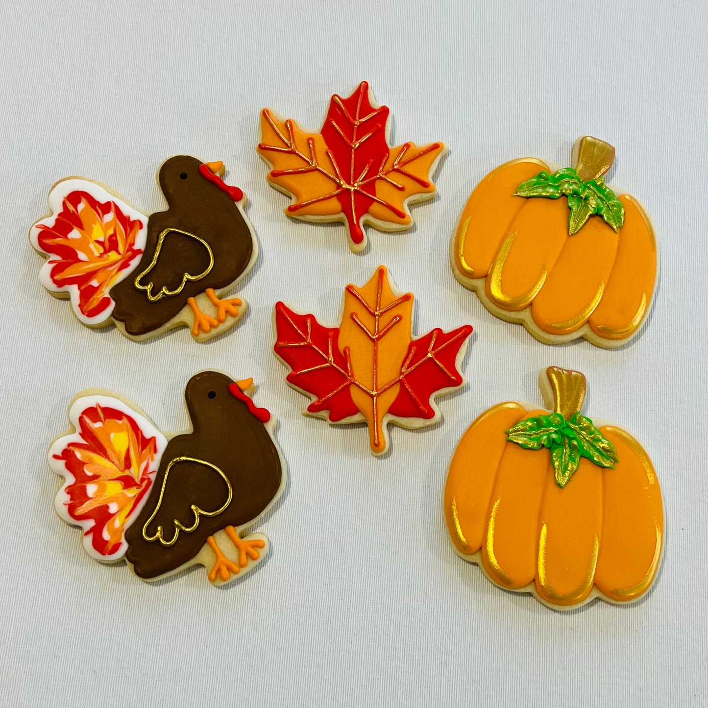 Thanksgiving Cookie Set – Pumpkin, Turkey & Fall Leaf Cookies with Gold Detailing